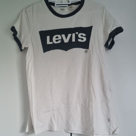 Levi's