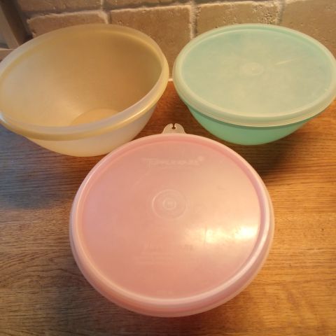 VINTAGE / RETRO Tupperware boller, 3 ulike størrelser, selges