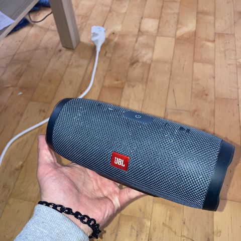 JBL CHARGER