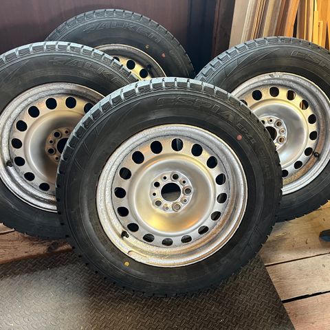 4 'Vinterdekk' 205/65R15 99R