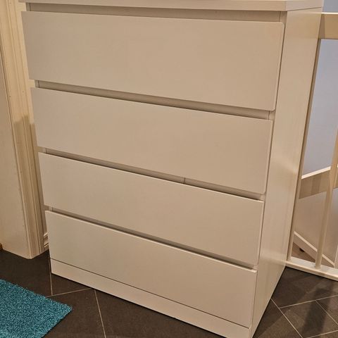 Malm kommode 4 skuffer