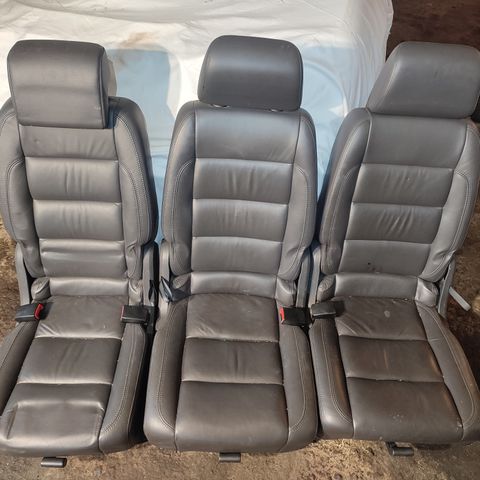 Vw touran seats