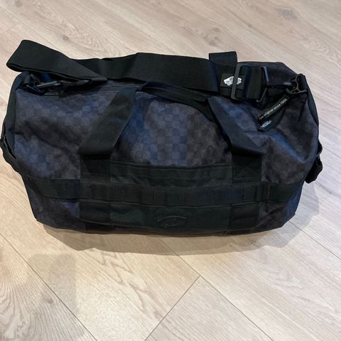 Vans Duffelbag ca 30liter selges inkl frakt