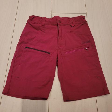 Bergans shorts str 140