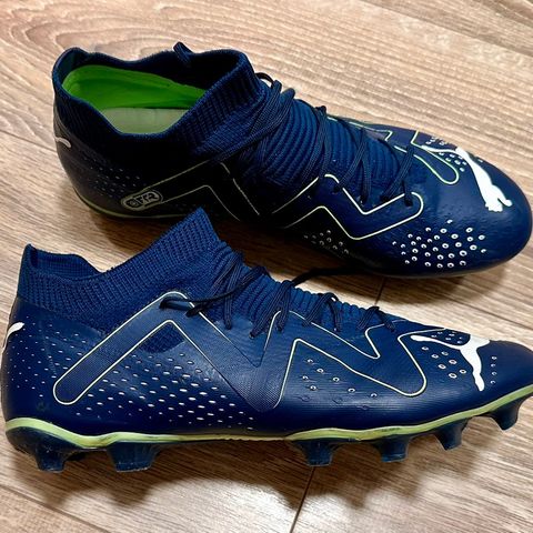 Fotballsko  fra Puma, Future Match FG/AG Str. 40 selges.