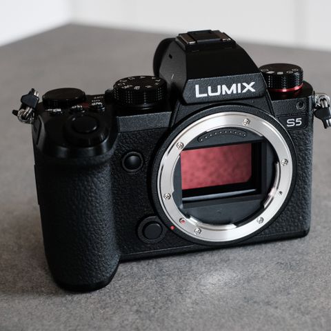 Panasonic Lumix S5