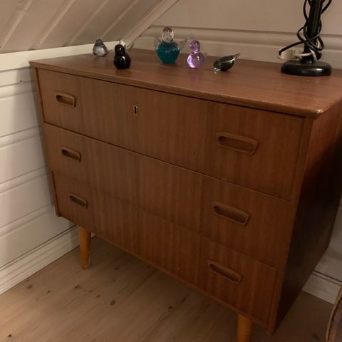 Retro Teak kommode i god stand.