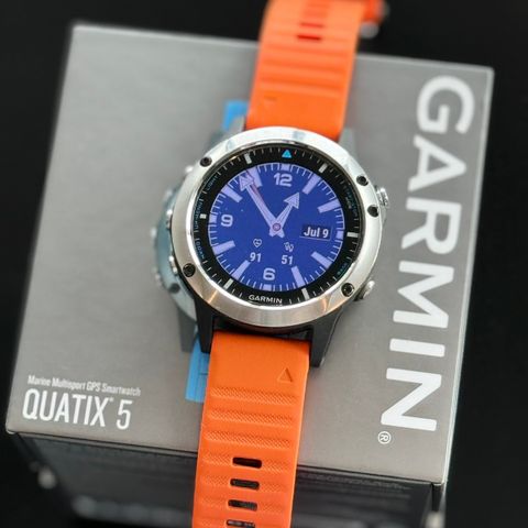 Garmin Quatix 5 - pen og lite brukt m/boks