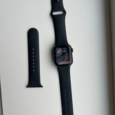 Tilnærmet ubrukt Apple Watch Series 6