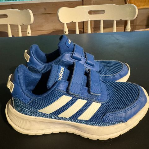 Adidas joggesko str 32