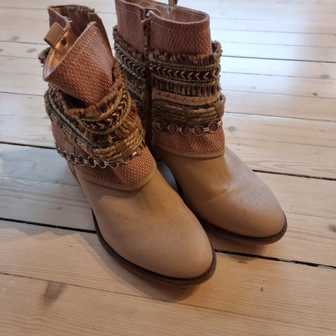 Super stilige, bohemian boots