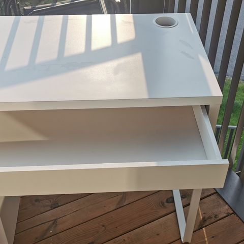 Ikea skrivebord