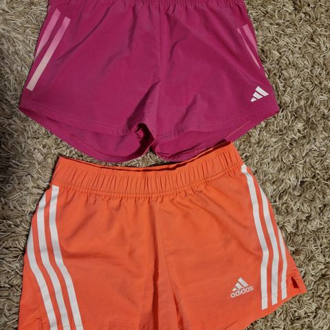 Adidas shorts str.152