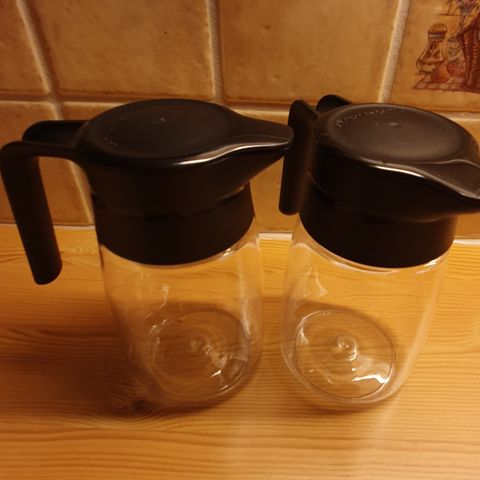 Tupperware Serve n' Clear 3,5 dl. 2 stk. 150kr pr stk. Nye og ubrukte.