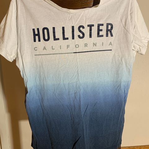 Hollister t-skjorte