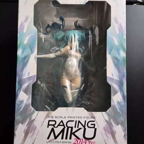 Racing miku 1/8 scale figure 2014