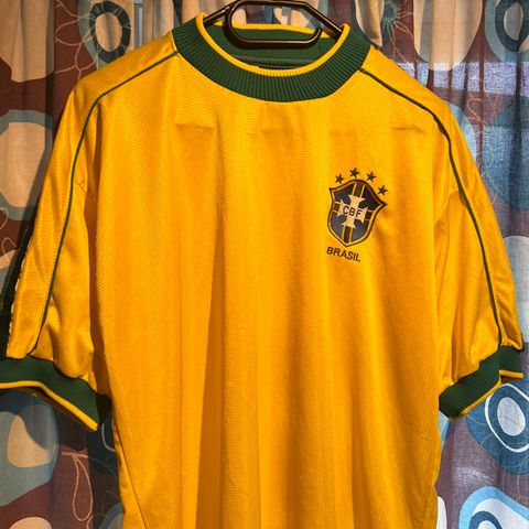 Brasil drakt fra 1998