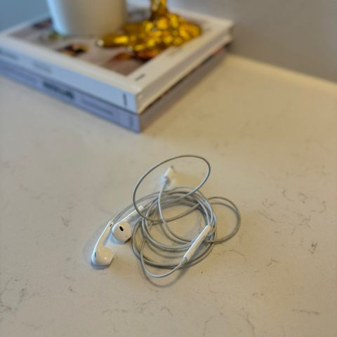 Apple EarPods med lightning inngang