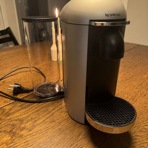 Nespresso Vertuo Plus kaffemaskin