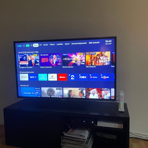 50 tommer Samsung tv bord kan følge med