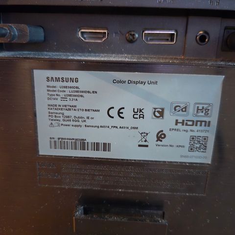 Samsung U28E590 DSL