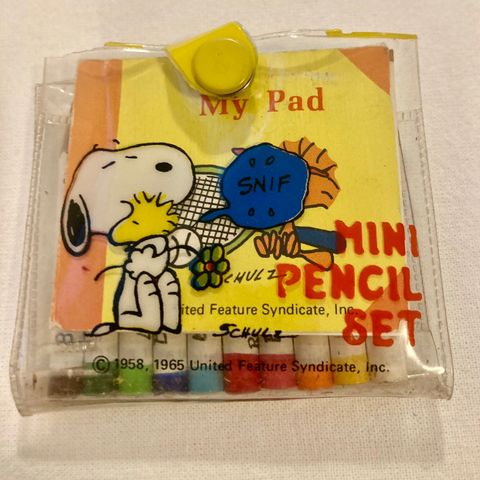 Vintage Snoopy Mini pencil set 1966, United festures syndicate