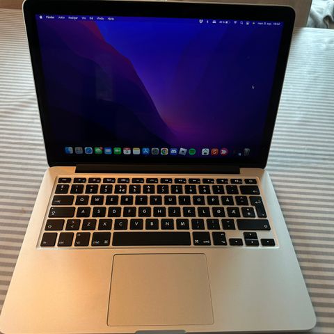 MacBook Pro 13 Early 2015 selges