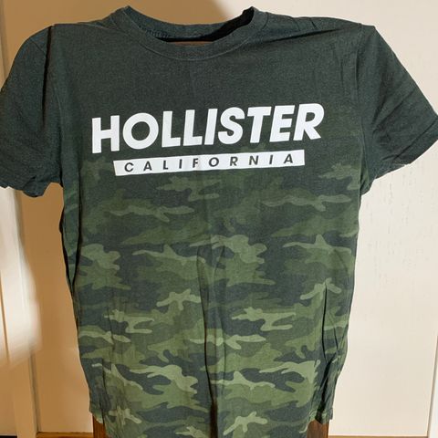 Hollister t-skjorte, str. S