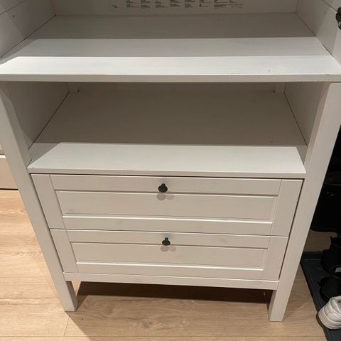 Sundvik stellekommode/stellebord fra IKEA