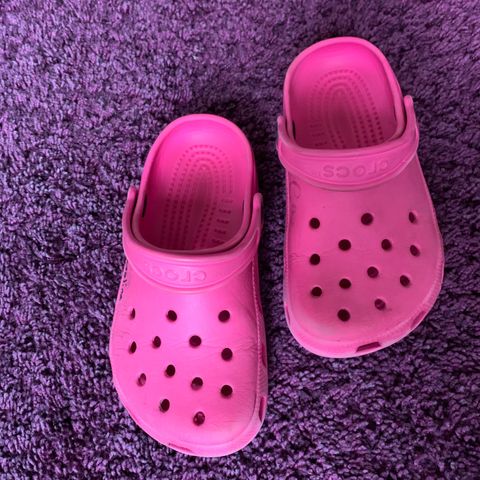 Rosa Crocs 33