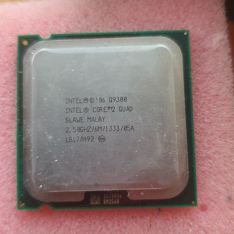 Intel Core 2 Quad Q9300 (LGA775) selges