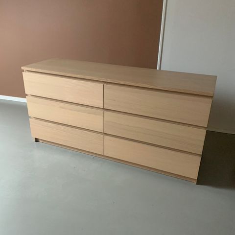 Malm kommode