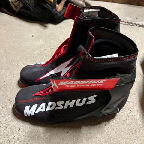 Madshus race speed skate