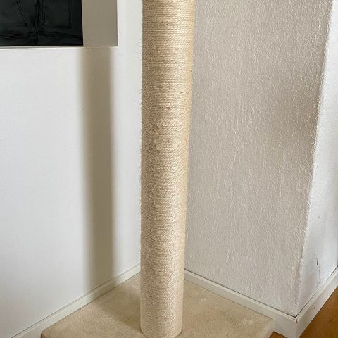 Scratching post 70 cm