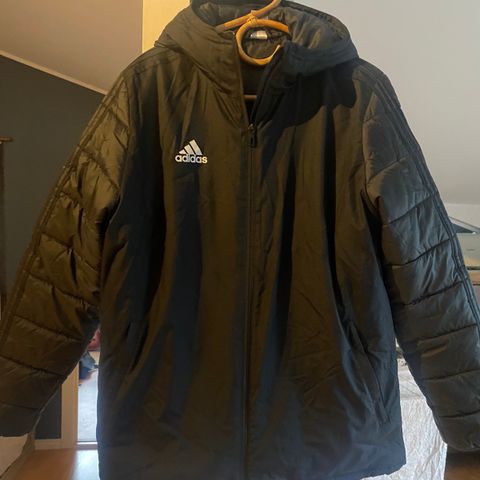 Adidasjakke str m