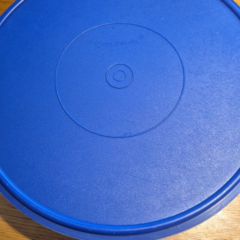 Tupperware bake bolle med lokk