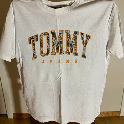 Tommy jeans t-skjorte