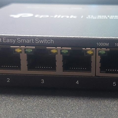 TP-link TL-SG105E 5-port management switch