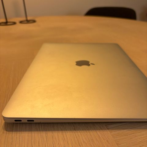 Macbook air 13 retina 2019