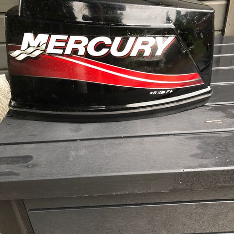 Mercury 25 Hk Motorlokk selges kr 500,- kan sendes mot forskudds betaling.