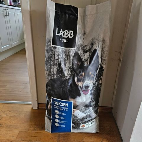 1 sekk 15 kg Labb hundefor