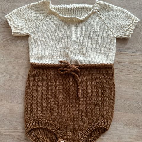 Maries romper, Petiteknit