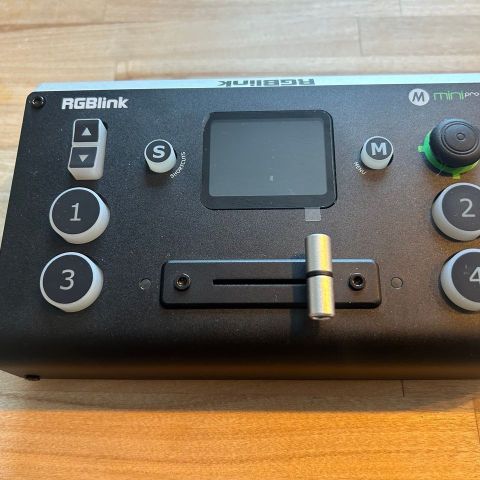 RGBlink mini pro - redigering av live video streaming