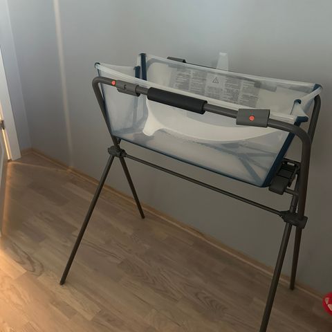 Stokke badebalje med stativ selges