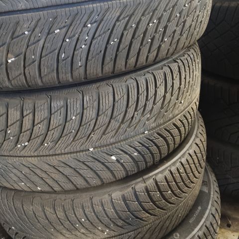 Michelin 235/55 R18