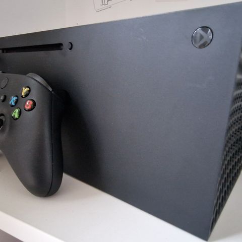 XBOX Series X - nesten ubrukt