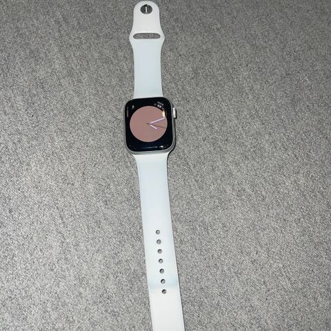 Apple Watch SE GPS 44mm, aluminium utklasse