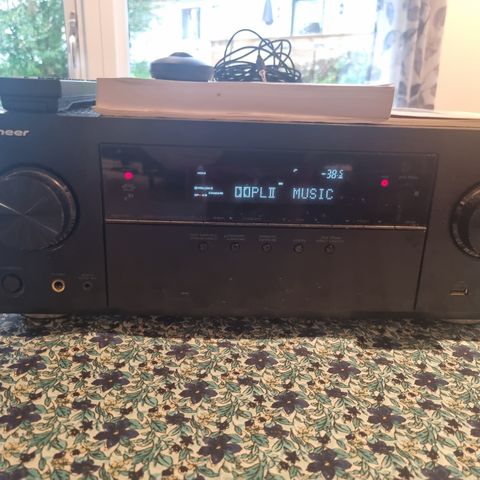 Pioneer VSX924K hjemmekino forsterker