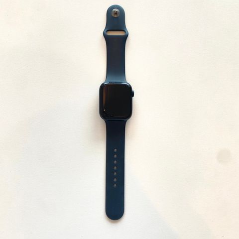 Apple Watch series 7 gps 45mm (midnatt sportsreim)