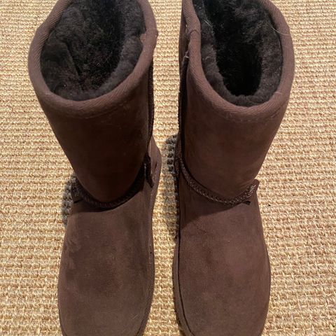 Lune vintersko ( Ugg ) str 36